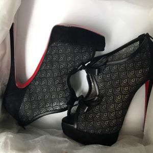 louboutin red bottom